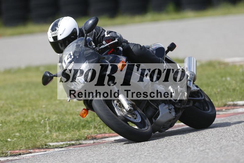 Archiv-2025/09 22.04.2025 Cornu Master School ADR/gruen-vert/14